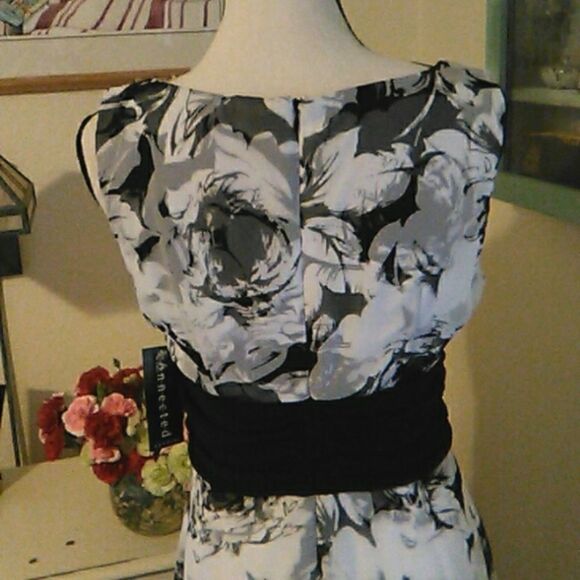 Connected Apparel Black and White Floaty Dress - Picture 6 of 10